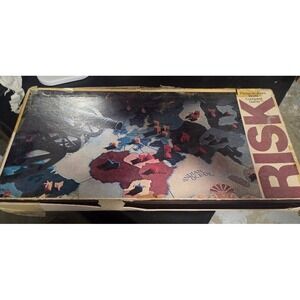 Vintage 1975 Risk Board Game Parker Brothers World Conquest Game Plastic Pieces